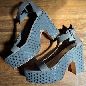 Beautiful shoes 👠